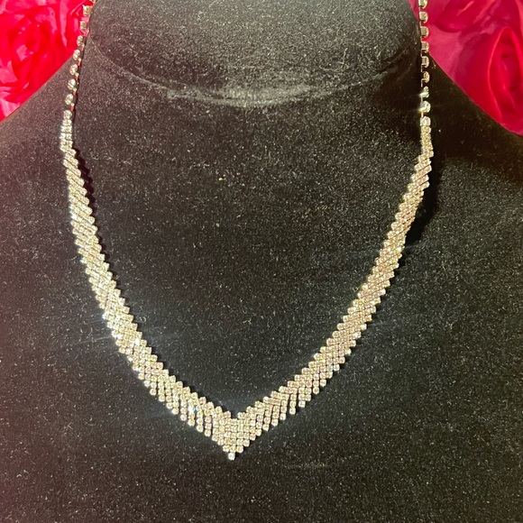 Crystal Fringe Bib Necklace
BP. - Picture 1 of 7